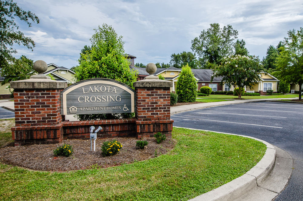 Lakota Crossing Apartments at 1741 Lakota Dr